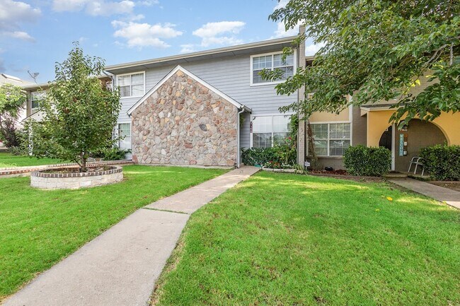 Foto del edificio - 7160 Hickory St