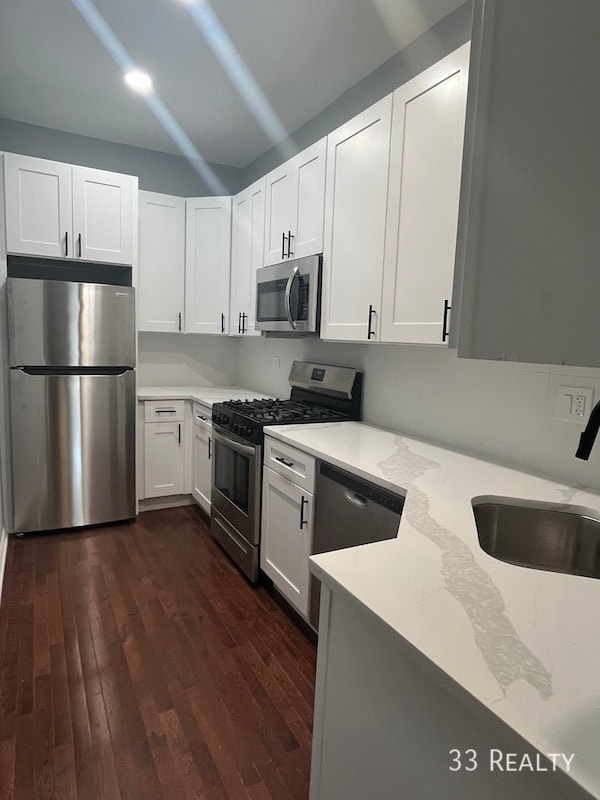 Photo - 1402 N Greenview Ave Apartment