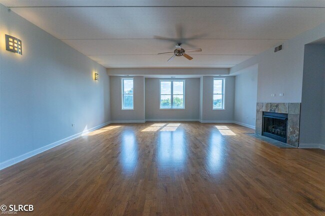Foto del edificio - 3 br, 2 bath Condo - 2608 W Diversey Ave A...