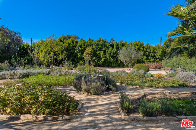 Foto del edificio - 6702 Wildlife Rd