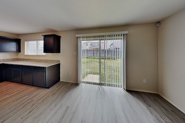 Foto del edificio - 7605 Lake Vista Way