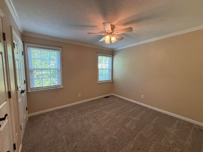 Foto del edificio - 4851 Appletree Ct