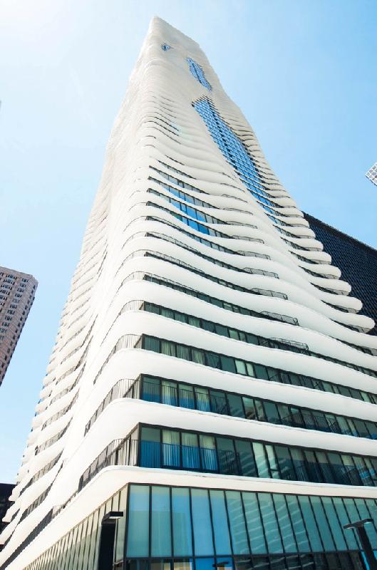 Foto del edificio - 451 W Huron St