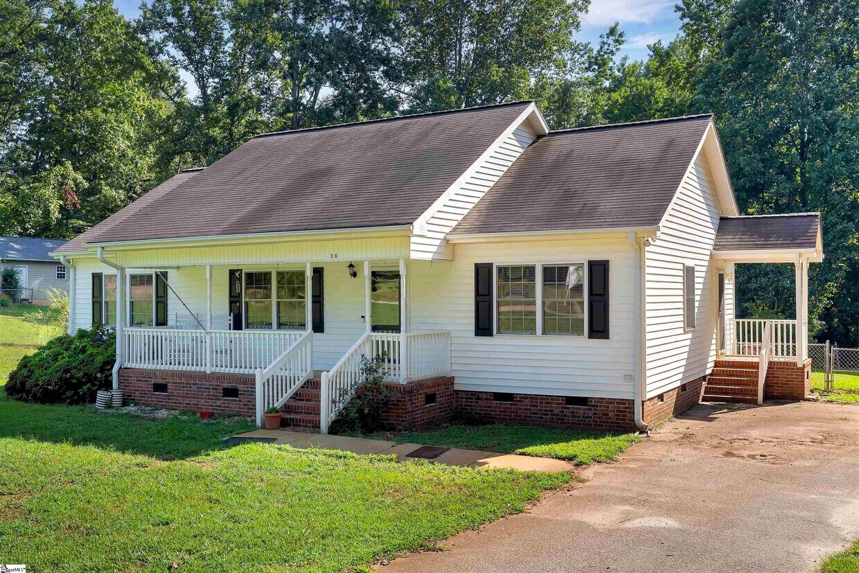 Primary Photo - 30 Hunt St