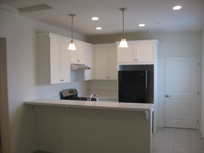 Foto del edificio - 1931 S Miller St