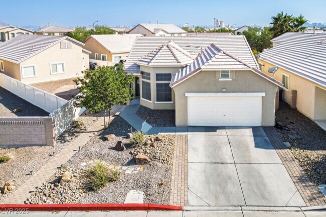 Foto del edificio - 3771 Prairie Orchid Ave
