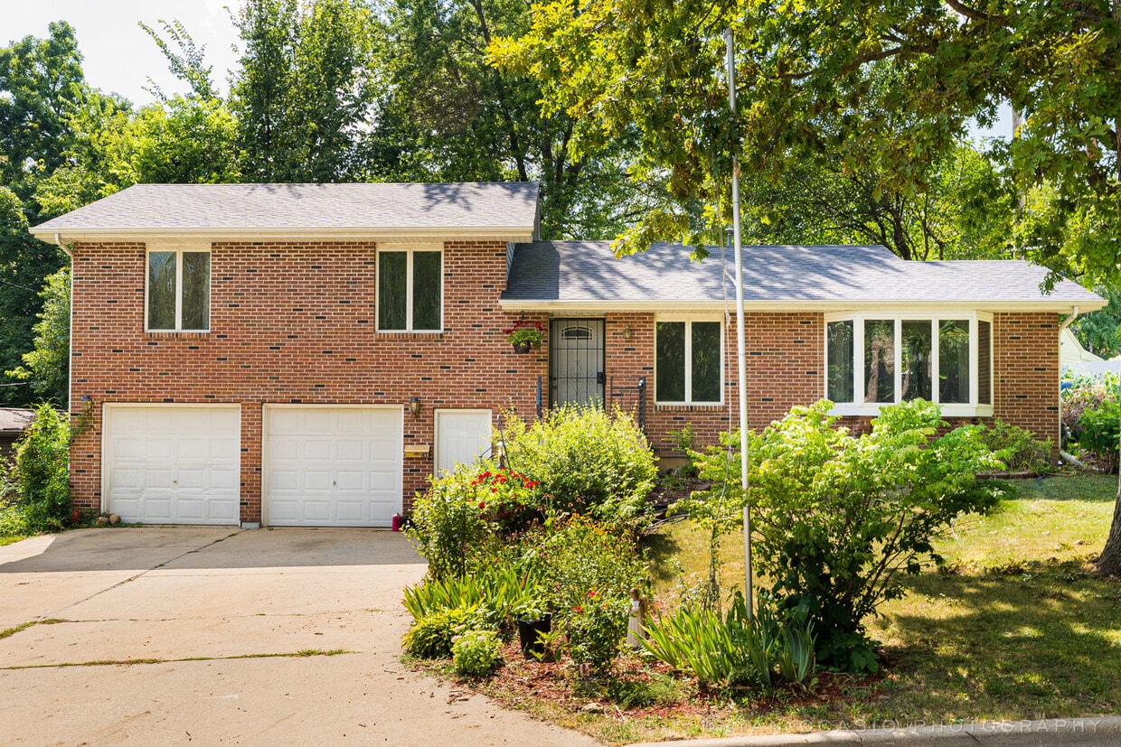 244 Tilton Park Dr, DeKalb, IL 60115 House Rental in DeKalb, IL