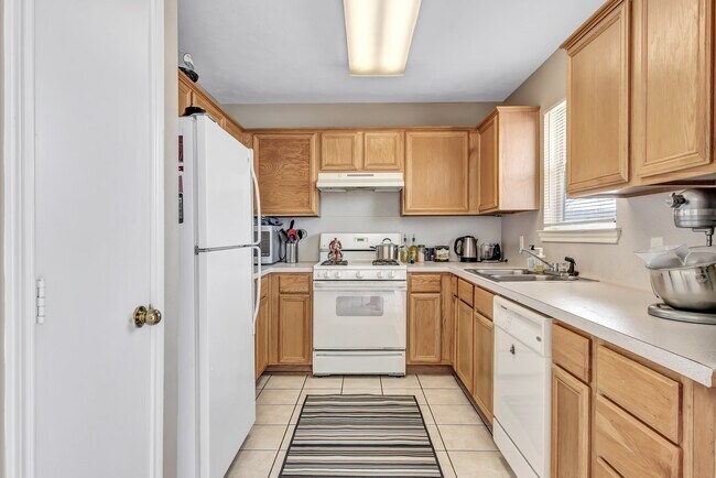 Foto del edificio - 2400 Pintail Loop