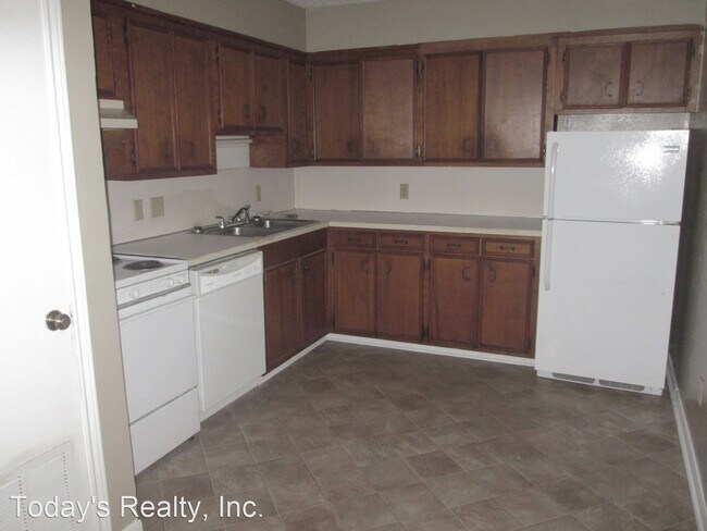 Building Photo - 2 br, 1 bath House - 3015 Courtney Avenue