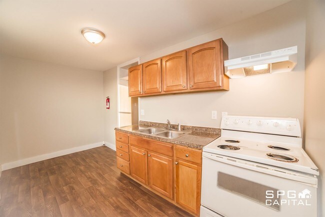 Foto del edificio - 7402 Lincoln Way W