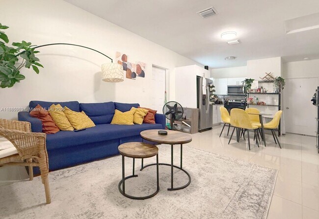 Foto del edificio - 763 NW 41st St