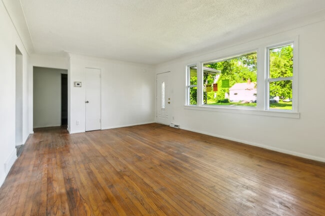 Building Photo - 650 N 80th St