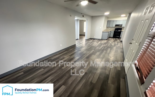 Building Photo - 1283 E Raines Rd