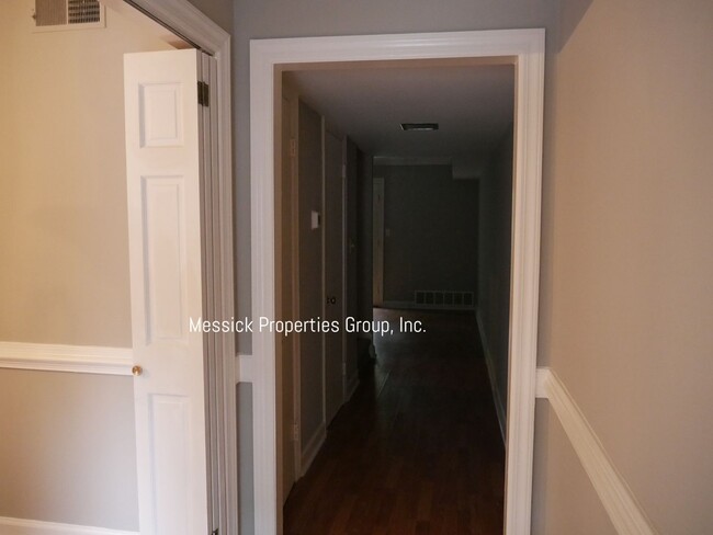 Foto del edificio - END UNIT TOWNHOME ON OLD TOWN CLUB GOLF CO...