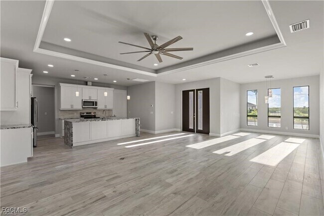 Foto del edificio - 3311 Surfside Blvd