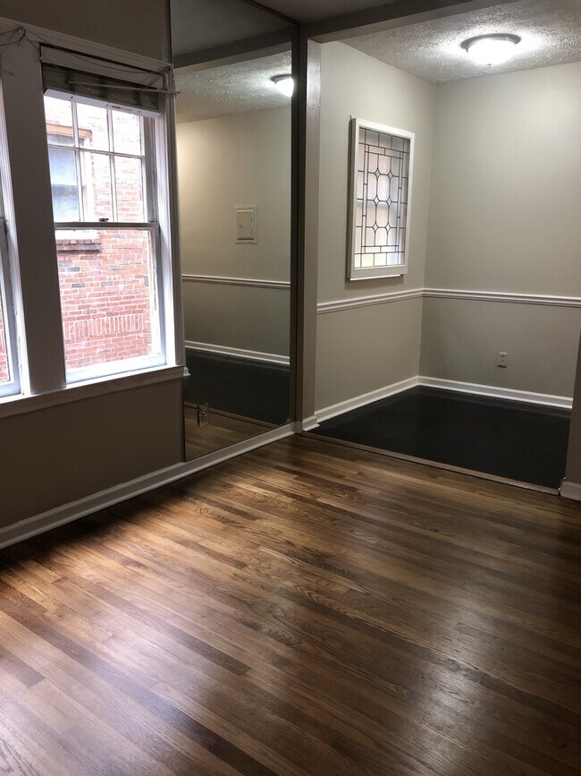 Foto del edificio - 1100 piedmont ave unit 3