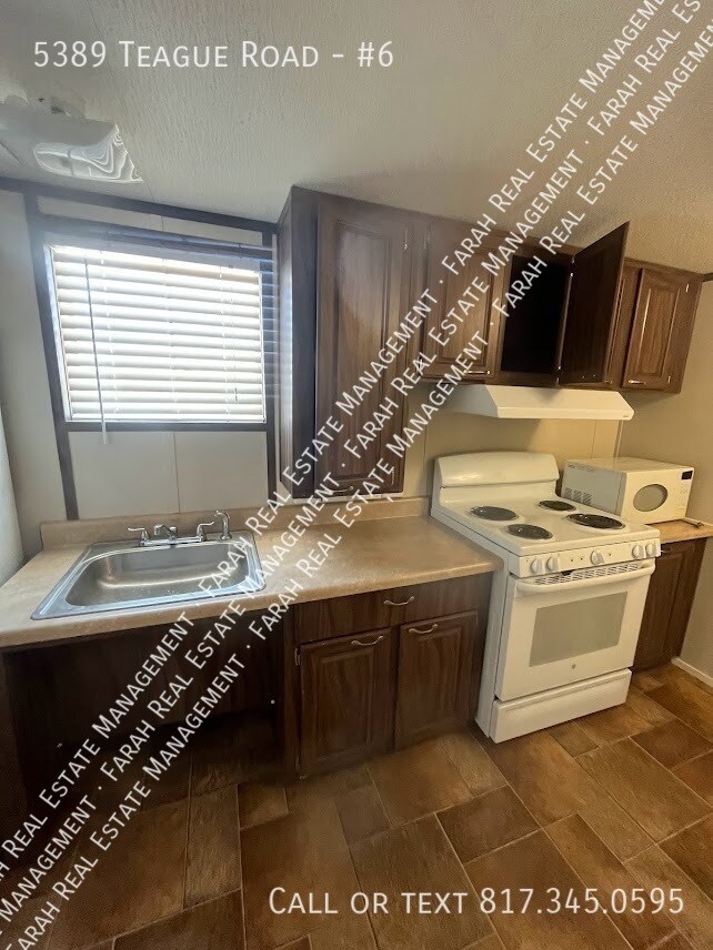 Foto del edificio - 5389 Teague Rd