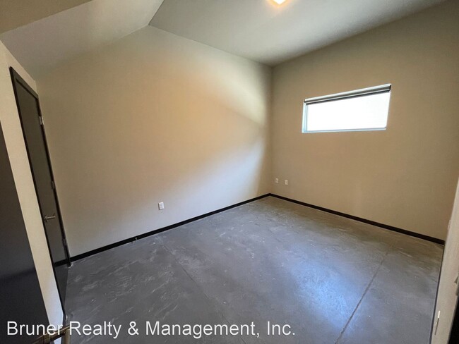 Building Photo - 2 br, 2 bath Condo - 807 E Mifflin