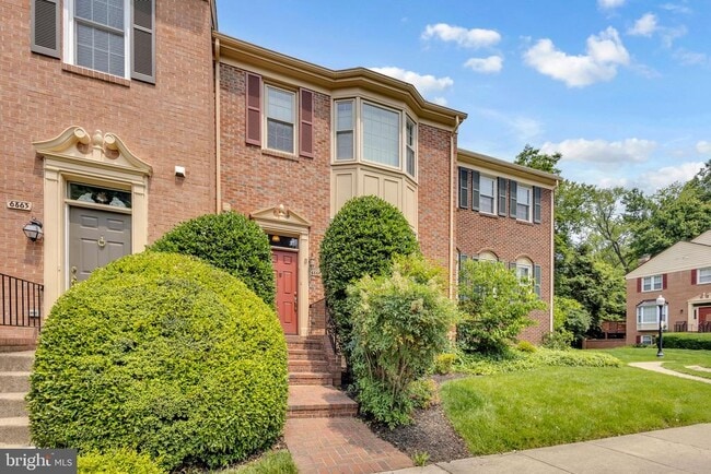 Building Photo - 6861 Williamsburg Pond Ct