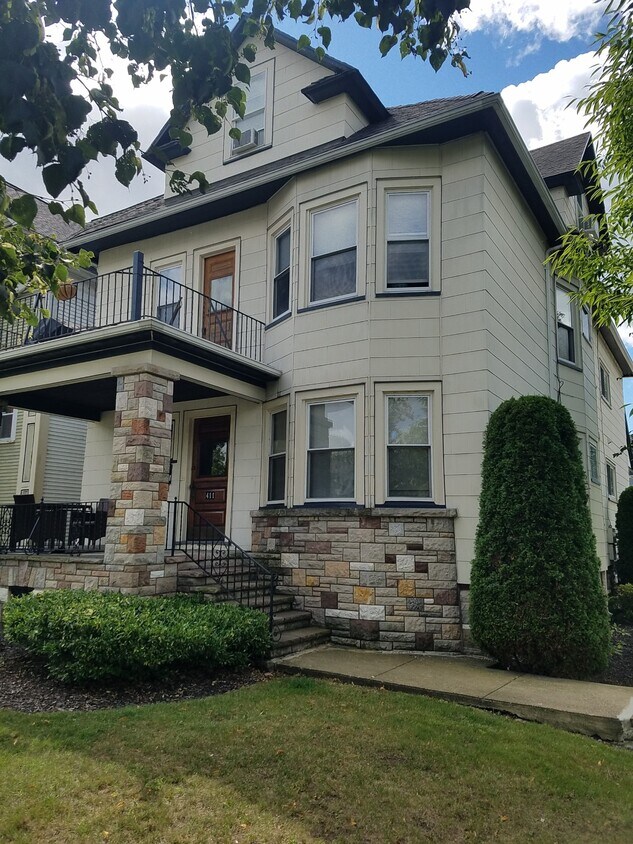 Primary Photo - 411 Lafayette Ave