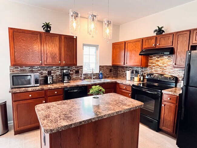 Foto del edificio - 4148 Strawbridge Ct