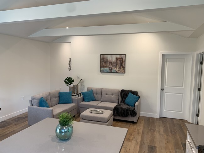 Foto del edificio - 11313 Delano St