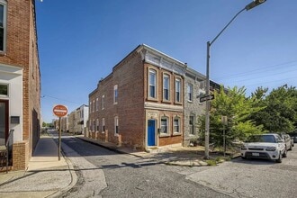 Building Photo - 2612 E Fairmount Ave