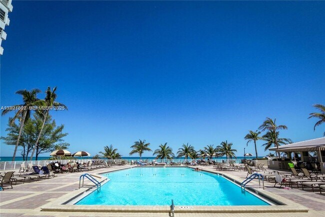 Foto del edificio - 1985 S Ocean Dr