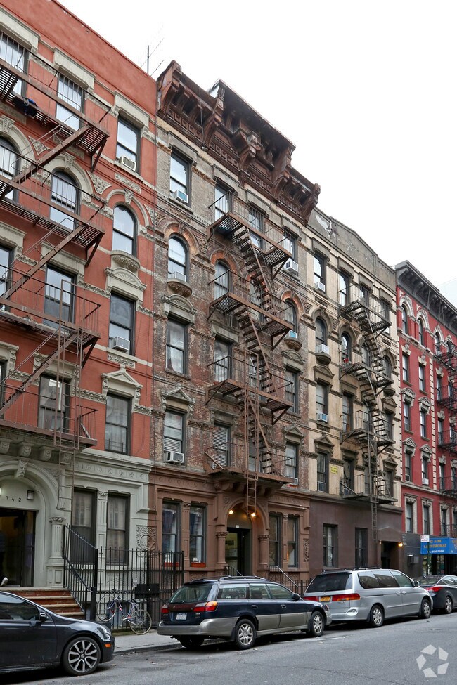 Building Photo - 340 E 13th St