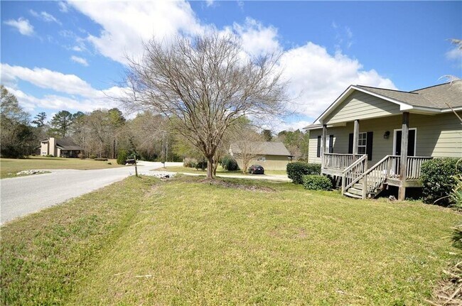 Building Photo - 112 Lee Road 2149