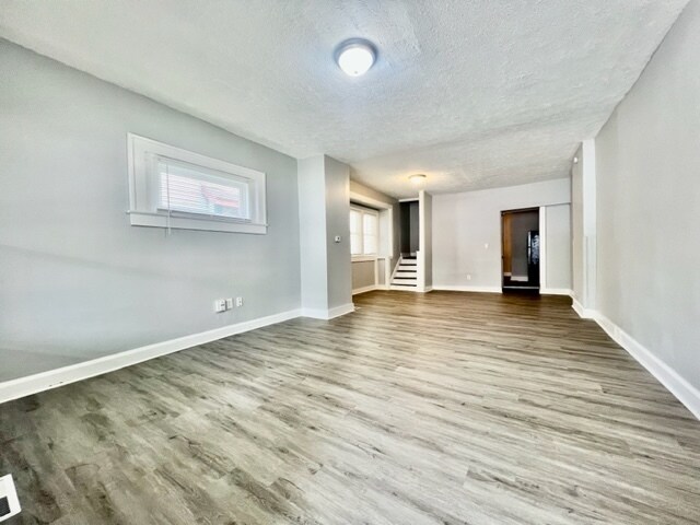 Building Photo - 557 N Dearborn St