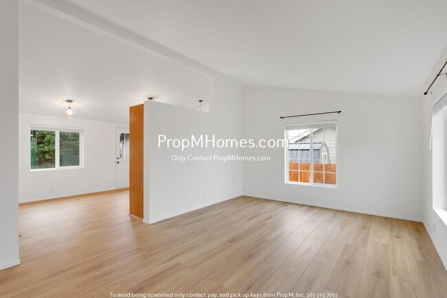 Foto del edificio - Beautiful Living in Scenic Estacada!