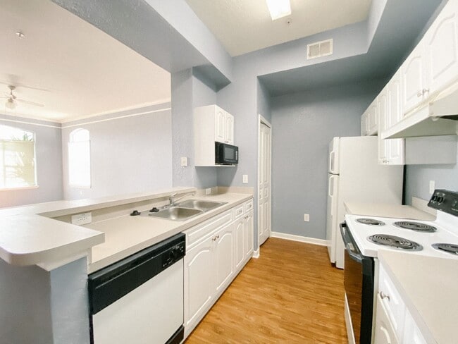 Foto del edificio - Newly painted Two Bedroom, Two Bathroom For Rent in New Tampa