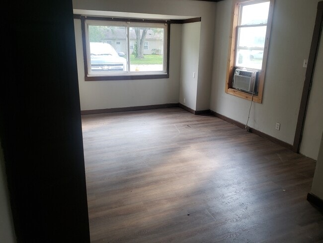 Building Photo - 22 Steeplechase Dr