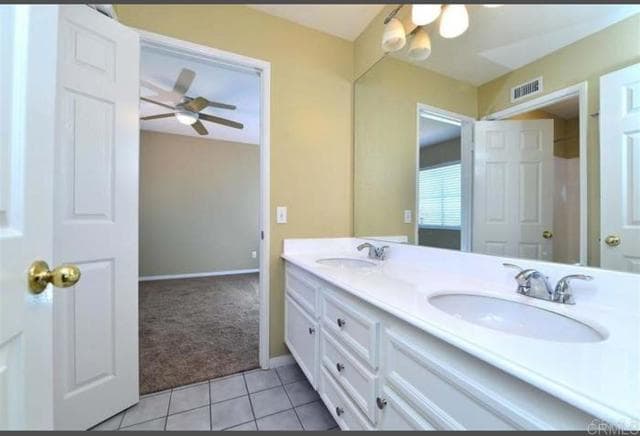 Foto principal - 740 Esla Dr