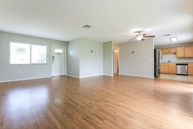 Foto del edificio - 7574 Mesa St