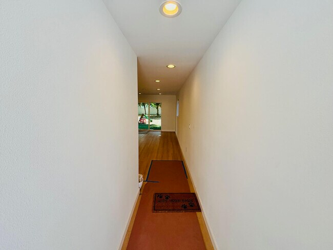 Foto del edificio - 14758 Lemay St