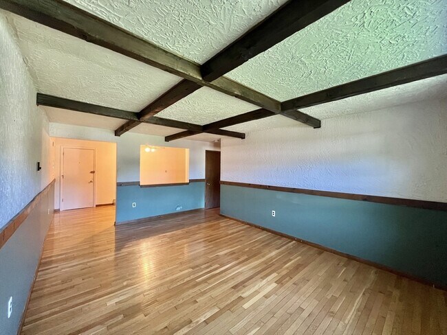 Foto del edificio - 120 Parker St