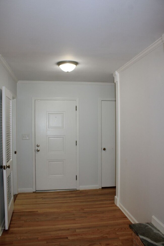 Foto del edificio - 3 Bedroom 2 bath W/ Bonus In Hammond Hills