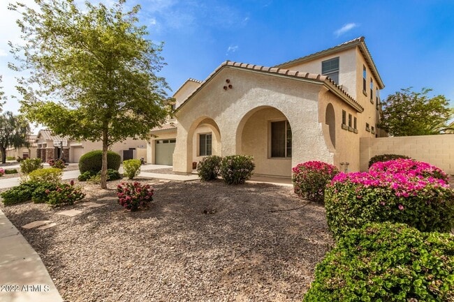 Building Photo - 3144 E Lynx Way