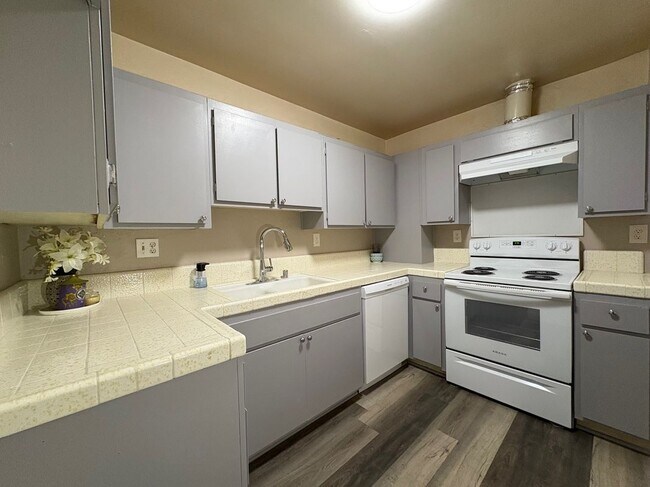 Foto del edificio - 2706 Voorhees Ave
