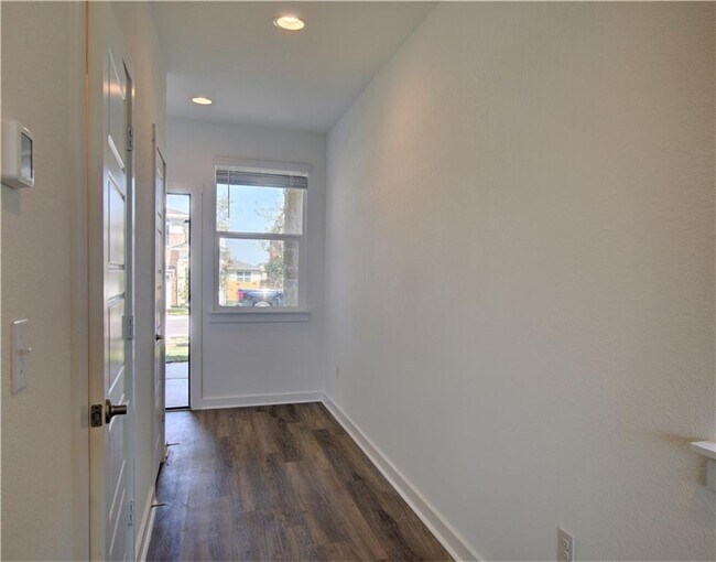 Foto del edificio - 1013 Winnsboro Lp