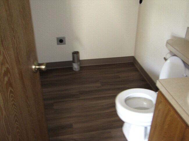 Downstairs 1/2 Bath & WD Hookup - 1073 Lybarger St SE