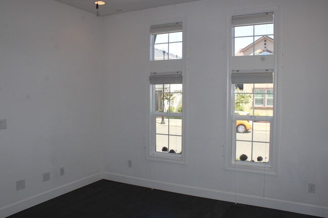 Building Photo - 1096 Provence Village Dr