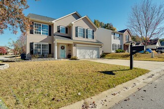 Building Photo - 301 Garfield Ln