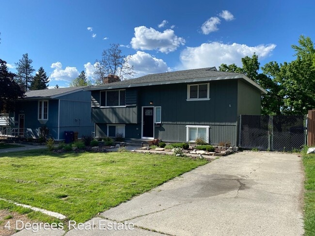 Building Photo - 4 br, 2 bath House - 3615 E 12th Ave