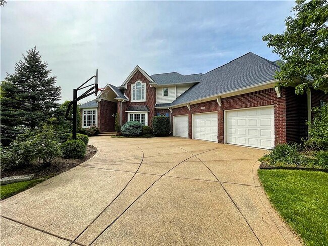 Building Photo - 6532 Shamel Dr