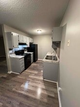 Building Photo - 4510 Hutton Rd