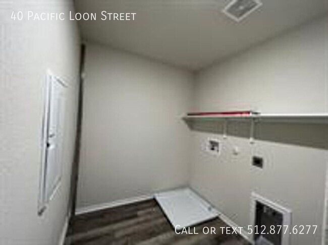 Building Photo - 40 Pacific Loon St