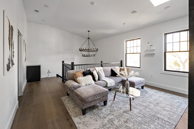 Building Photo - 19 Shirley Rd